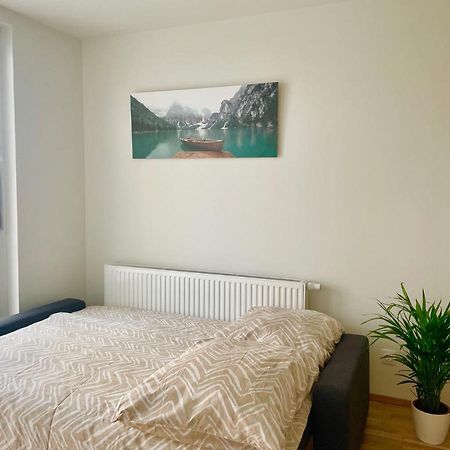 Bright Modern Flat With Balcony Appartement Wenen Buitenkant foto
