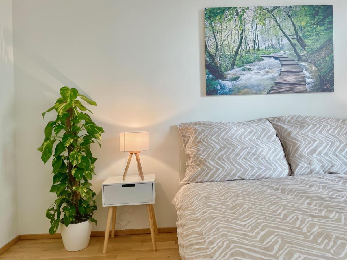 Bright Modern Flat With Balcony Appartement Wenen Buitenkant foto